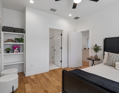 806 Philco Dr - Photo Thumbnail 18