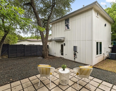 806 Philco Dr - Photo Thumbnail 3