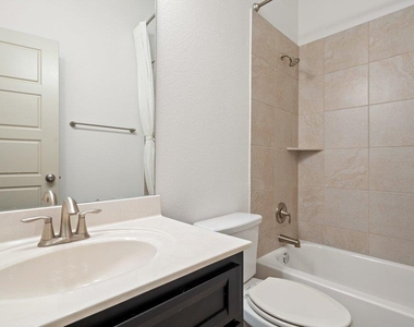 16724 Cory Cactus Dr - Photo Thumbnail 32