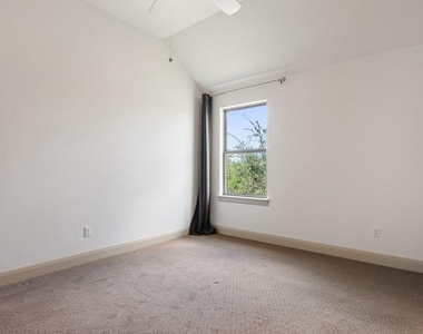 16724 Cory Cactus Dr - Photo Thumbnail 33