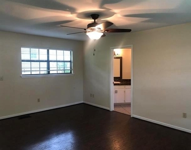 268 Quail St - Photo Thumbnail 3