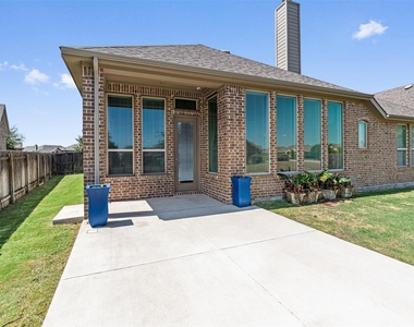 404 Miracle Rose Way - Photo Thumbnail 38
