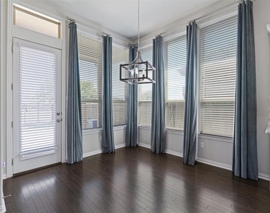 404 Miracle Rose Way - Photo Thumbnail 18