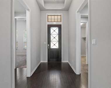 404 Miracle Rose Way - Photo Thumbnail 2