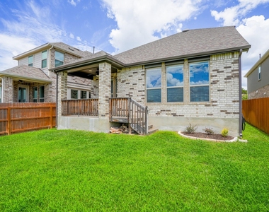 8009 Copper Prairie Bnd - Photo Thumbnail 31