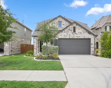 8009 Copper Prairie Bnd - Photo Thumbnail 6