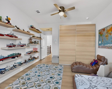 4010 Flowstone Ln - Photo Thumbnail 18