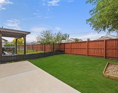 1615 Airedale Rd - Photo Thumbnail 37