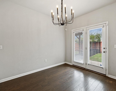 1615 Airedale Rd - Photo Thumbnail 13