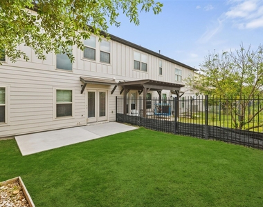 1615 Airedale Rd - Photo Thumbnail 36