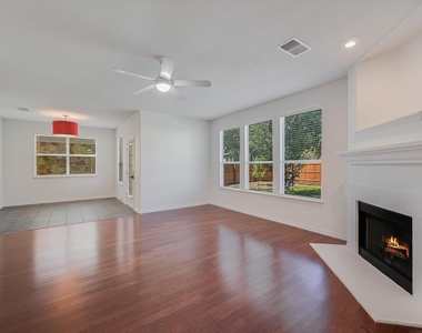 9316 Bavaria Ln - Photo Thumbnail 5