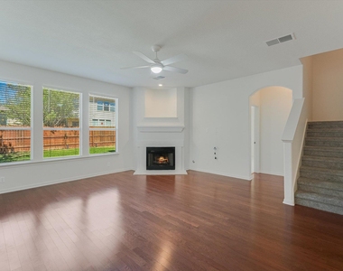 9316 Bavaria Ln - Photo Thumbnail 2