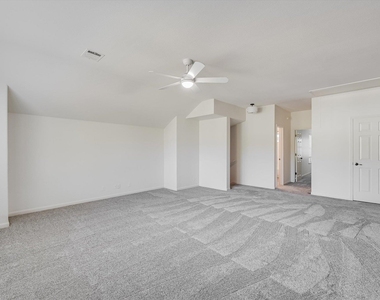 9316 Bavaria Ln - Photo Thumbnail 12