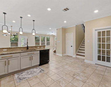 2950 E Old Settlers Blvd - Photo Thumbnail 7