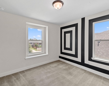 2950 E Old Settlers Blvd - Photo Thumbnail 20