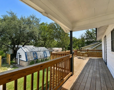 1008 Milam Pl - Photo Thumbnail 17