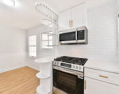 1008 Milam Pl - Photo Thumbnail 9