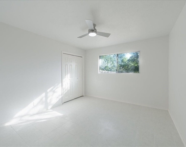 421 Fantail Loop - Photo Thumbnail 10