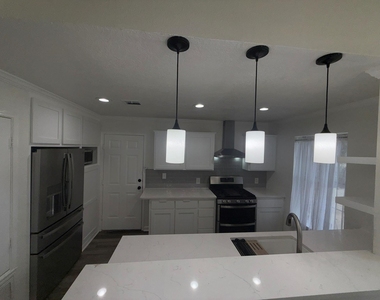 5807 Teri Rd - Photo Thumbnail 5