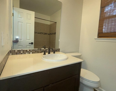 5807 Teri Rd - Photo Thumbnail 9