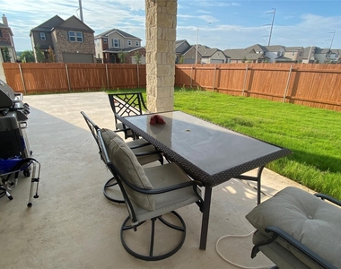 4600 Colmar Dr - Photo Thumbnail 26