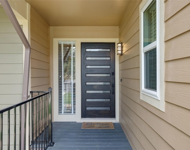 205 Venture Blvd S - Photo Thumbnail 1