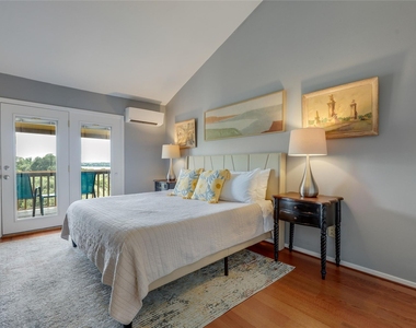205 Venture Blvd S - Photo Thumbnail 9