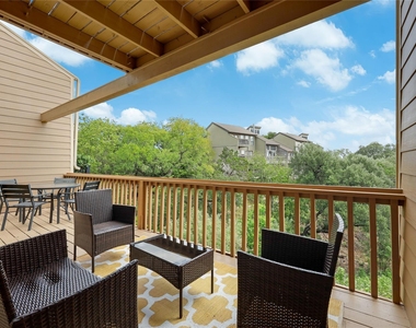 205 Venture Blvd S - Photo Thumbnail 17