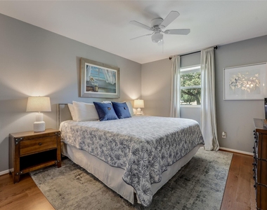 205 Venture Blvd S - Photo Thumbnail 7