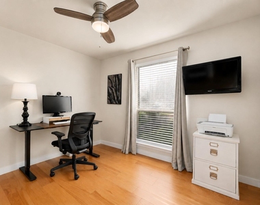 5804 Gloucester Ln - Photo Thumbnail 12