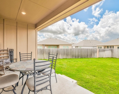 717 Friars Tuck Dr - Photo Thumbnail 26