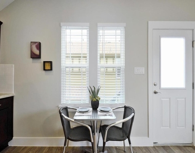 912 Sugaree Ave - Photo Thumbnail 10