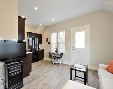 912 Sugaree Ave - Photo Thumbnail 6