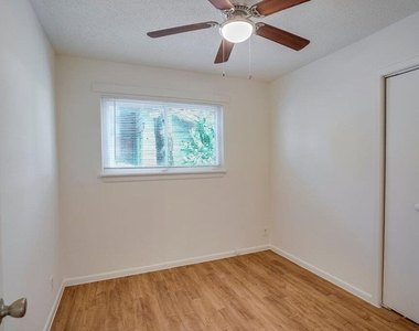 509 Treys Way - Photo Thumbnail 13
