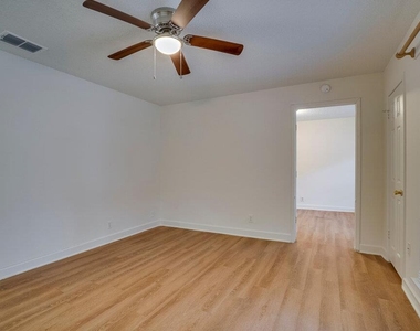 509 Treys Way - Photo Thumbnail 2