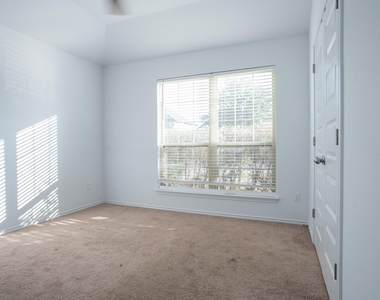 345 Horsemint Way - Photo Thumbnail 23