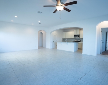 345 Horsemint Way - Photo Thumbnail 9
