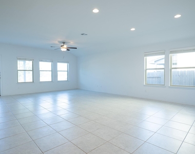 345 Horsemint Way - Photo Thumbnail 3