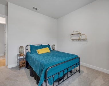 8517 Grenadier Dr - Photo Thumbnail 22