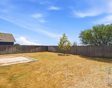 612 Clear Sky Dr - Photo Thumbnail 22