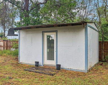 410 Magnolia St - Photo Thumbnail 29