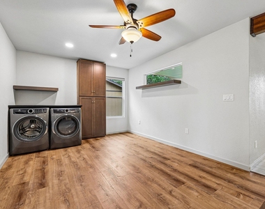 410 Magnolia St - Photo Thumbnail 12