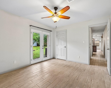 410 Magnolia St - Photo Thumbnail 19