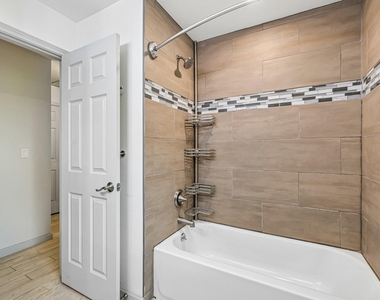 410 Magnolia St - Photo Thumbnail 16