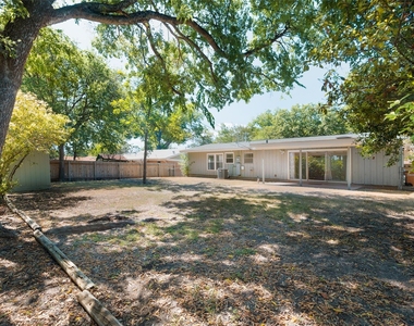 1404 Briarcliff Blvd - Photo Thumbnail 20