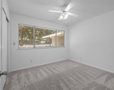 1404 Briarcliff Blvd - Photo Thumbnail 13