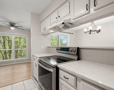 4159 Steck Ave - Photo Thumbnail 9
