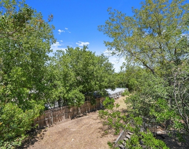 4159 Steck Ave - Photo Thumbnail 12