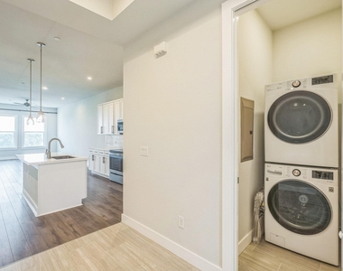 4507 E Martin Luther King Jr Blvd - Photo Thumbnail 10