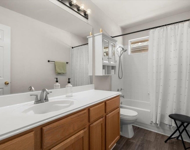 8024 Whitworth Ln - Photo Thumbnail 32